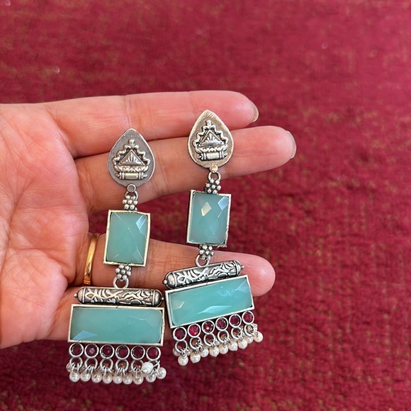 Contemporary Earring - Picture 3 of 3